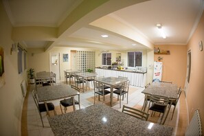 Tempat makan