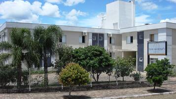 Fachada da propriedade