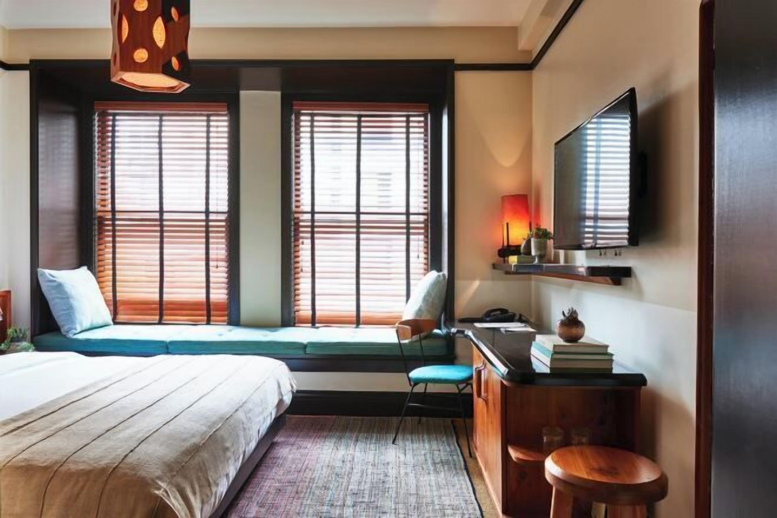 1 bedroom, Egyptian cotton sheets, premium bedding, pillow-top beds