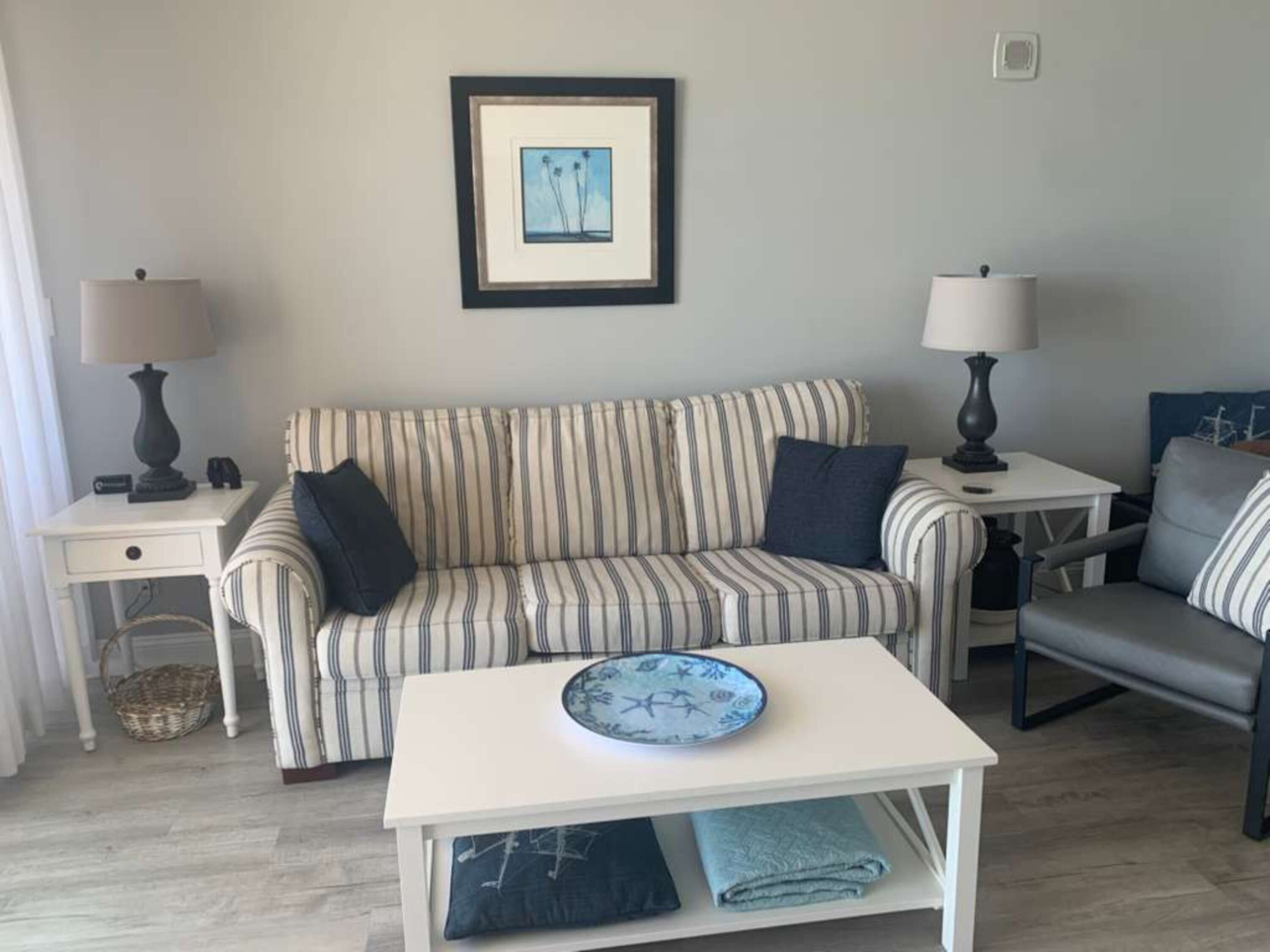 Signature Condo, 1 Bedroom, Balcony, Ocean View | Living room | 42-inch flat-screen TV with cable channels, TV