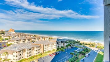 Comfort appartement, 1 slaapkamer, balkon, uitzicht op oceaan | Uitzicht op strand/zee