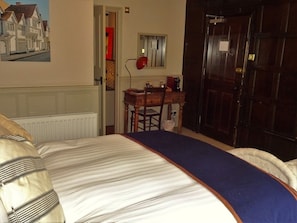Chambre Double SupĂ©rieure, salle de bains attenante (Sup) | Vue depuis lâhĂ©bergement