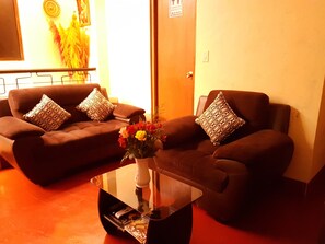 Living room - Don Andre (Machu Picchu)