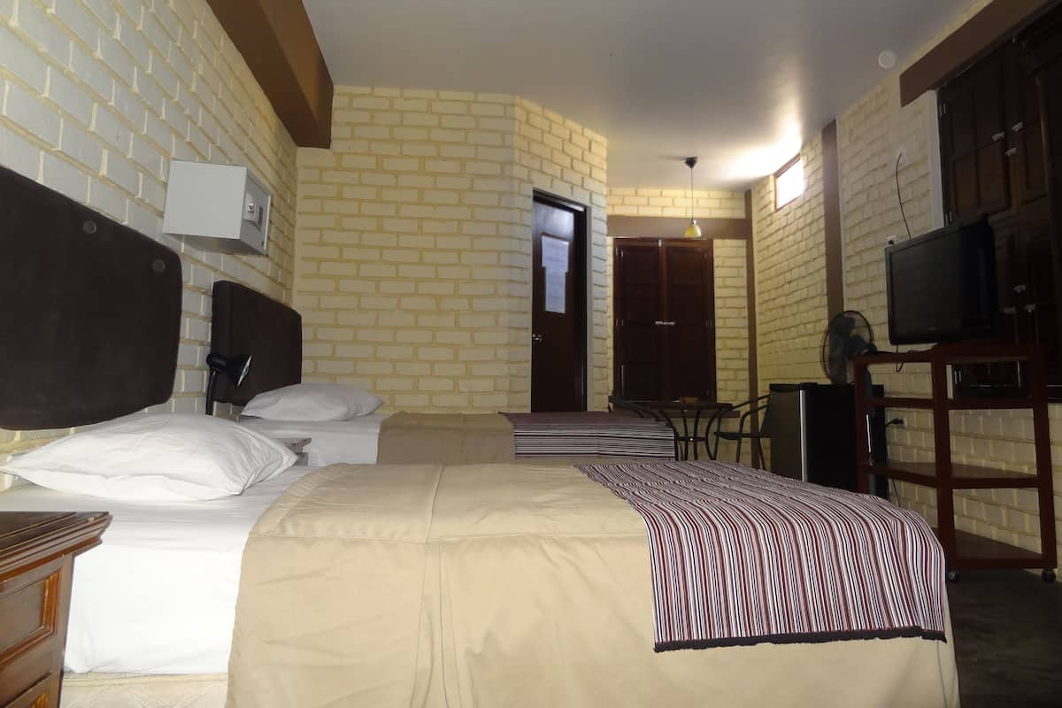 Chambre Double Supérieure | Coffres-forts dans les chambres, Wi-Fi gratuit