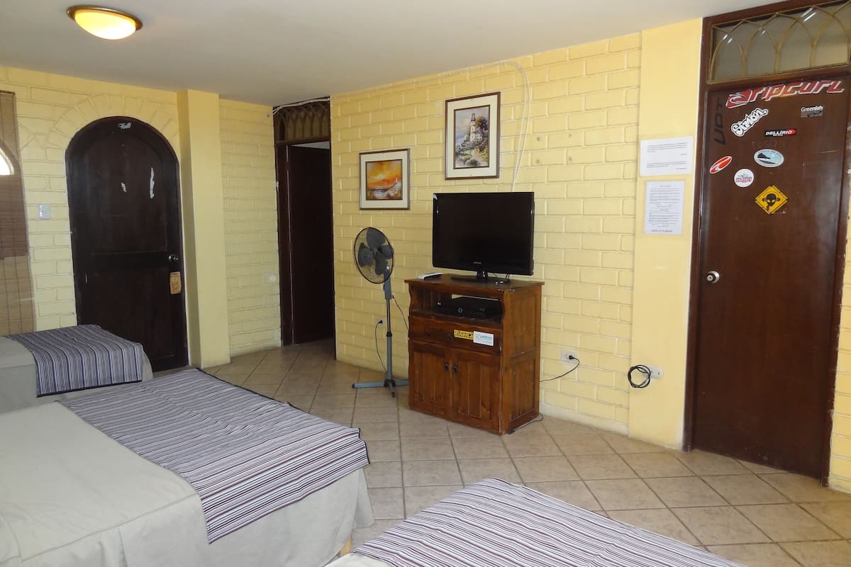 Suite Familiale | Coffres-forts dans les chambres, Wi-Fi gratuit