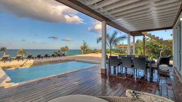 Wild Orchid | Terrace/patio