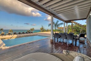 Wild Orchid | Terraza o patio