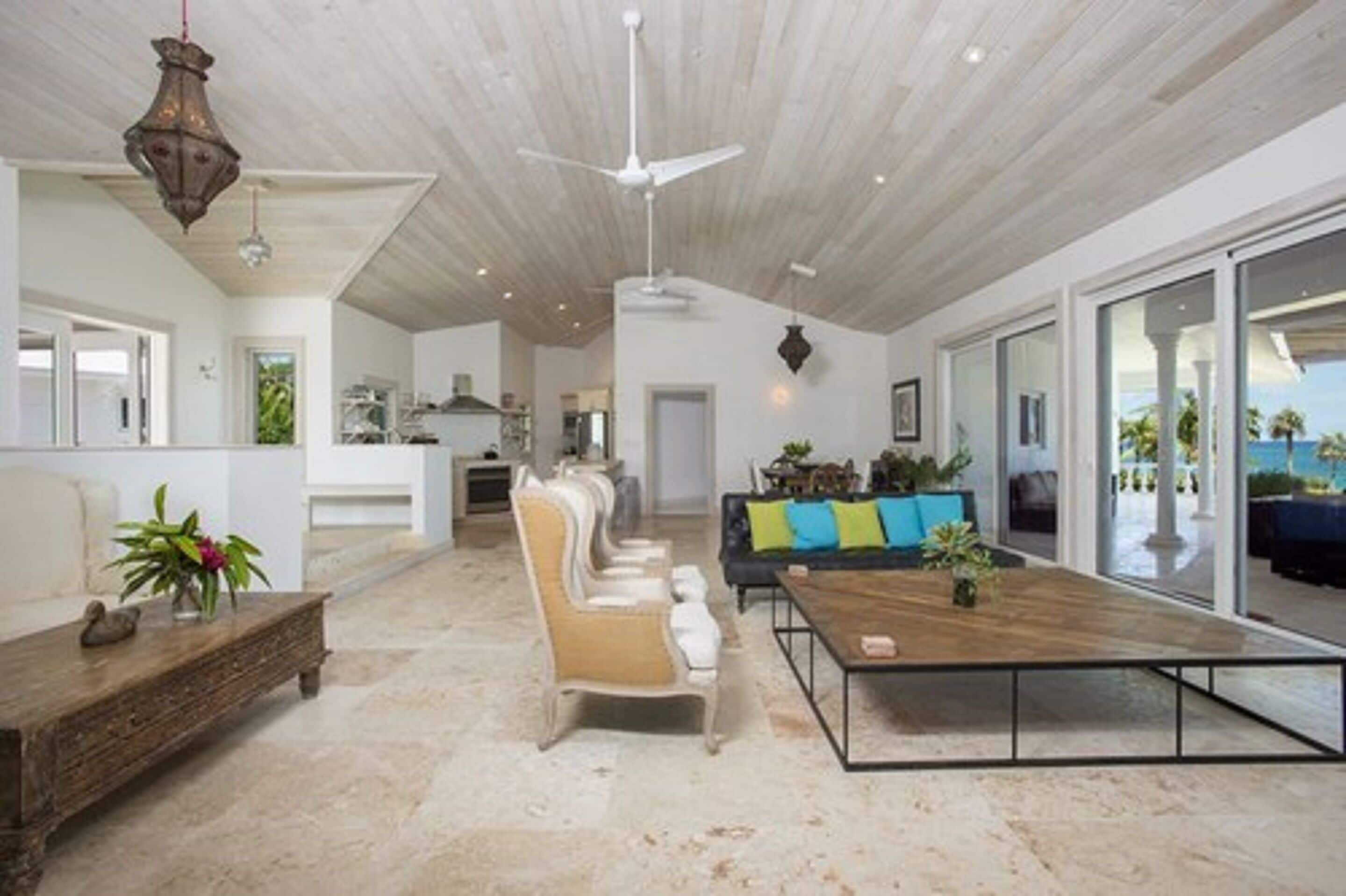 seven palms | living area