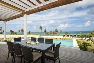 Wild Orchid | Terrace/patio