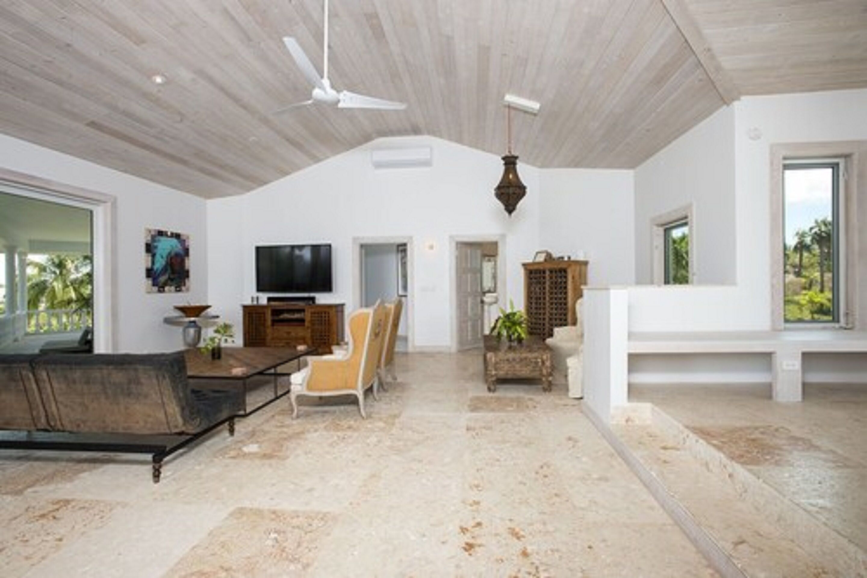 seven palms | living area