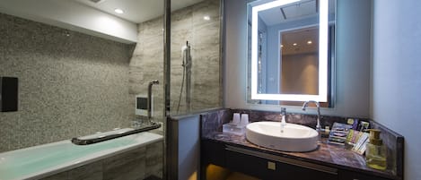 Standard Room, 1 Double Bed, Smoking, Refrigerator & Microwave | Bathroom | Separate bathtub and shower, deep-soaking bathtub, free toiletries