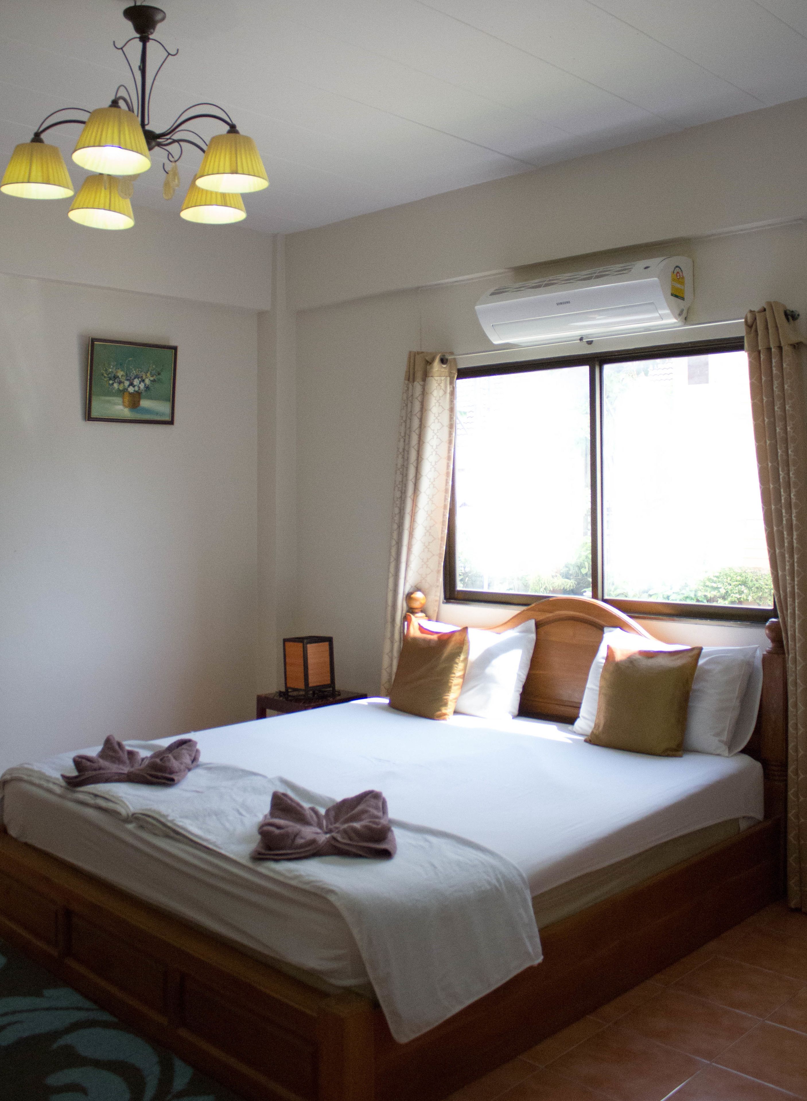 standard room | desk, free wifi