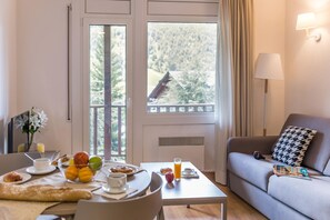 Flat-screen TV - Pierre & Vacances Andorra Alba (El Tarter)