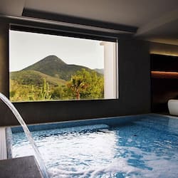 Indoor spa tub