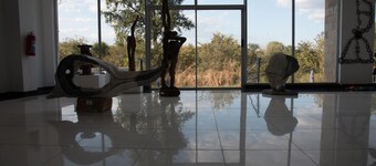 Woodlands Lodge & Tours