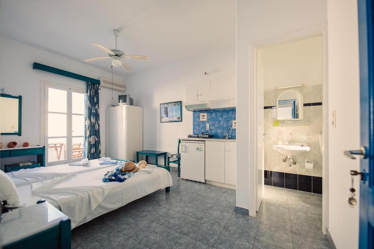 in-room safe, soundproofing, iron/ironing board, free cots/infant beds