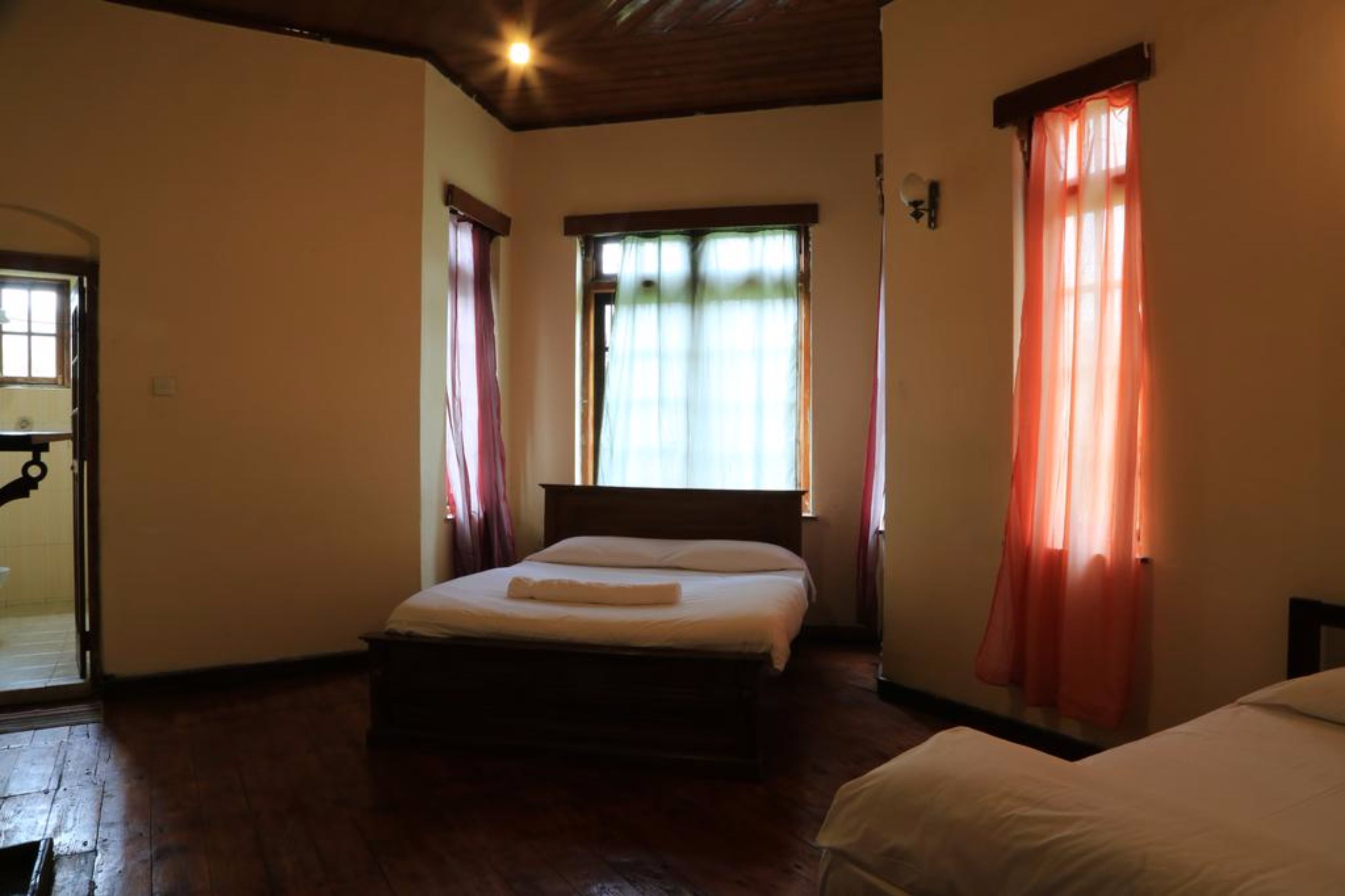 Standard Triple Room, Private Bathroom | Iron/ironing board, free WiFi