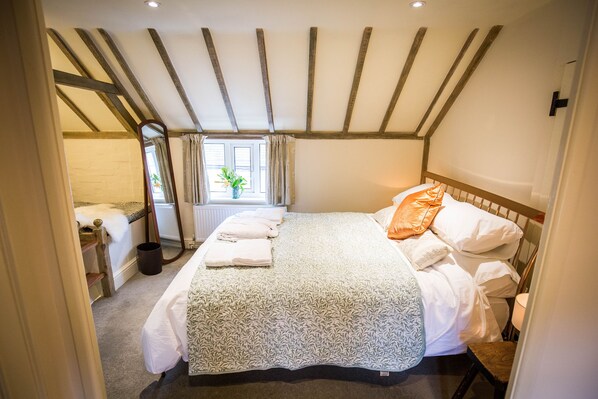 مكواة/لوح كي وواي فاي مجانًا