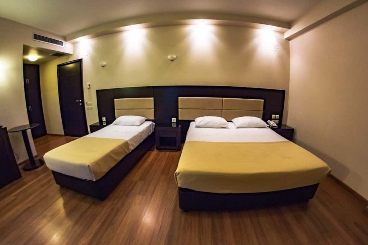 Triple Room | In-room safe, desk, soundproofing, free cots/infant beds