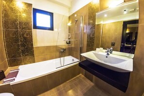 Produtos de toalete grátis, secador de cabelo