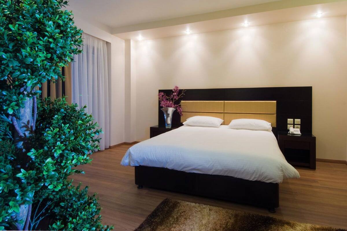 In-room safe, desk, soundproofing, free cots/infant beds