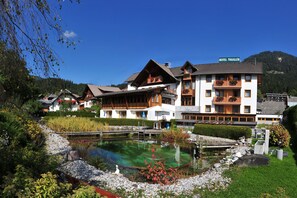 Front of property - Hotel Nagglerhof (Gitschtal)
