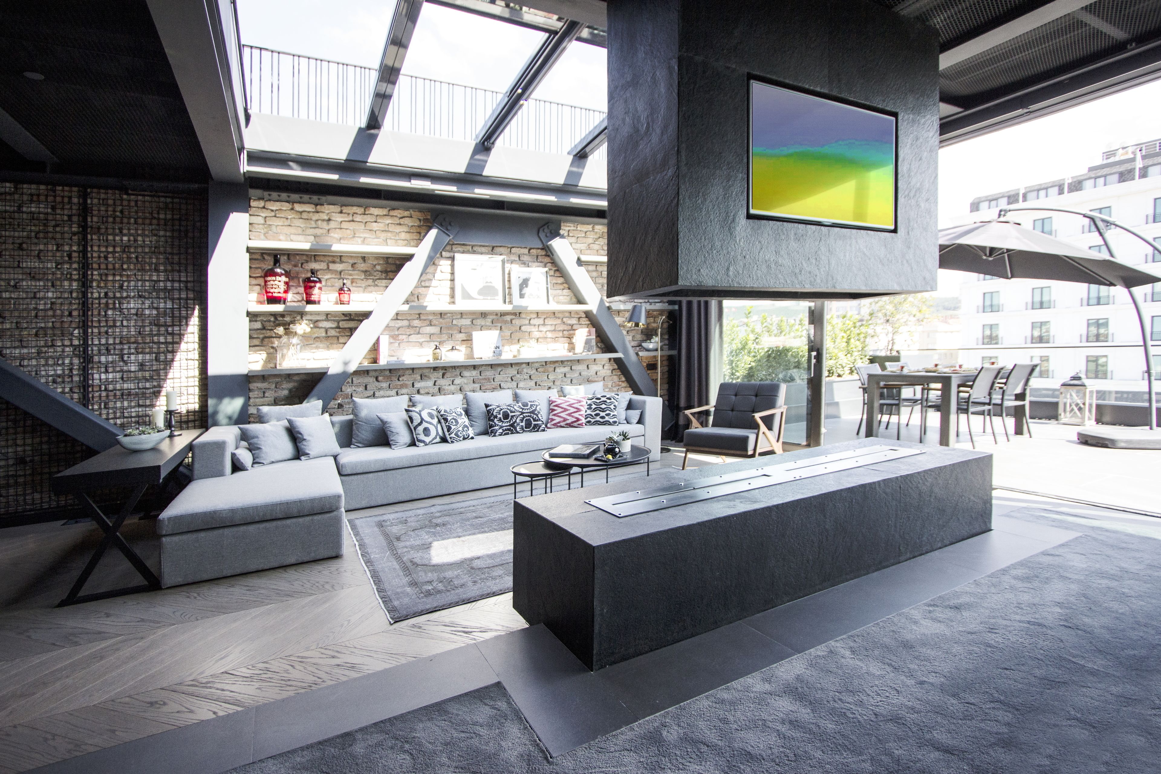 Presidential Suite | Living area | LCD TV