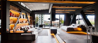 城市 81 號閣樓飯店