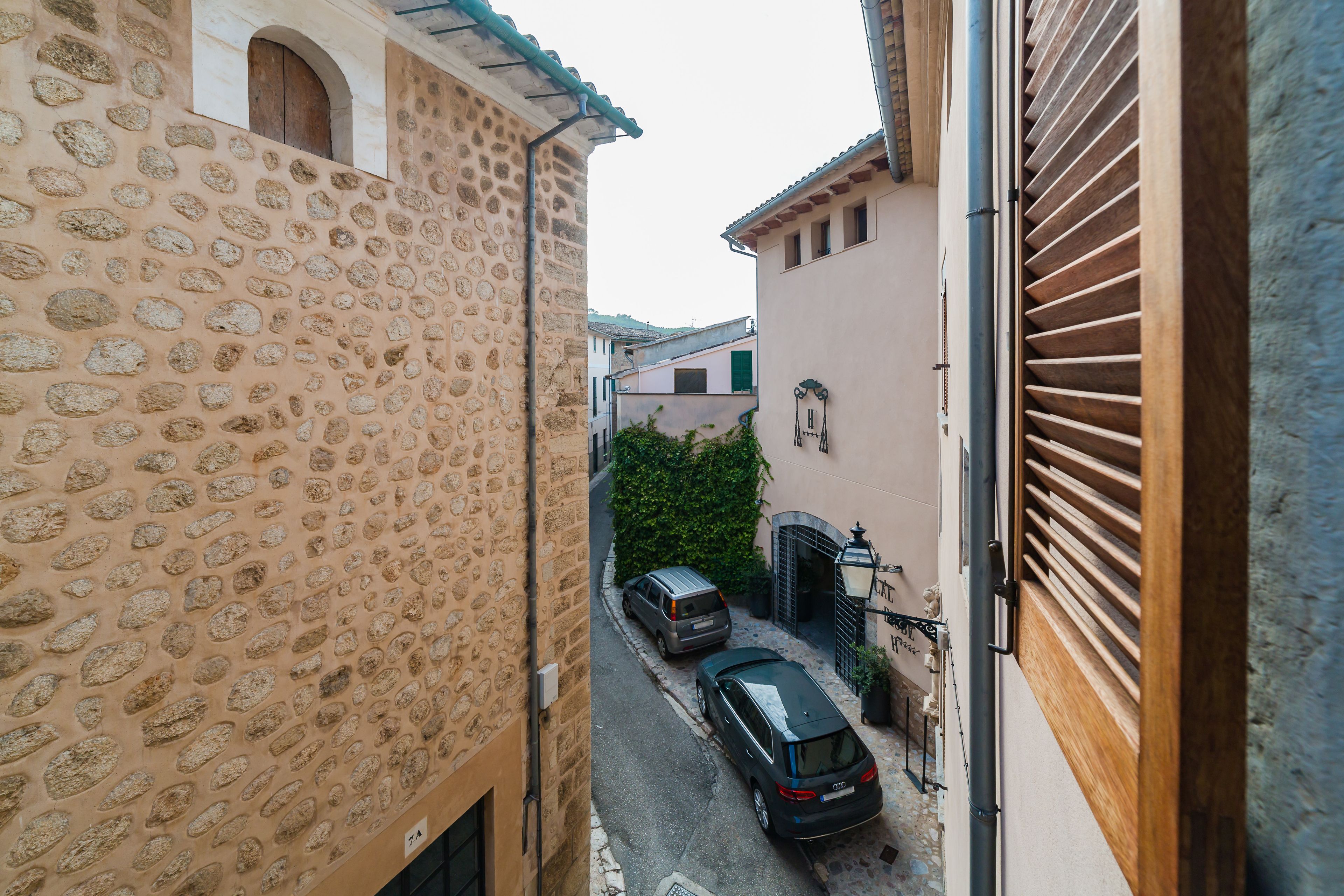 economy room, 1 king bed | view from room