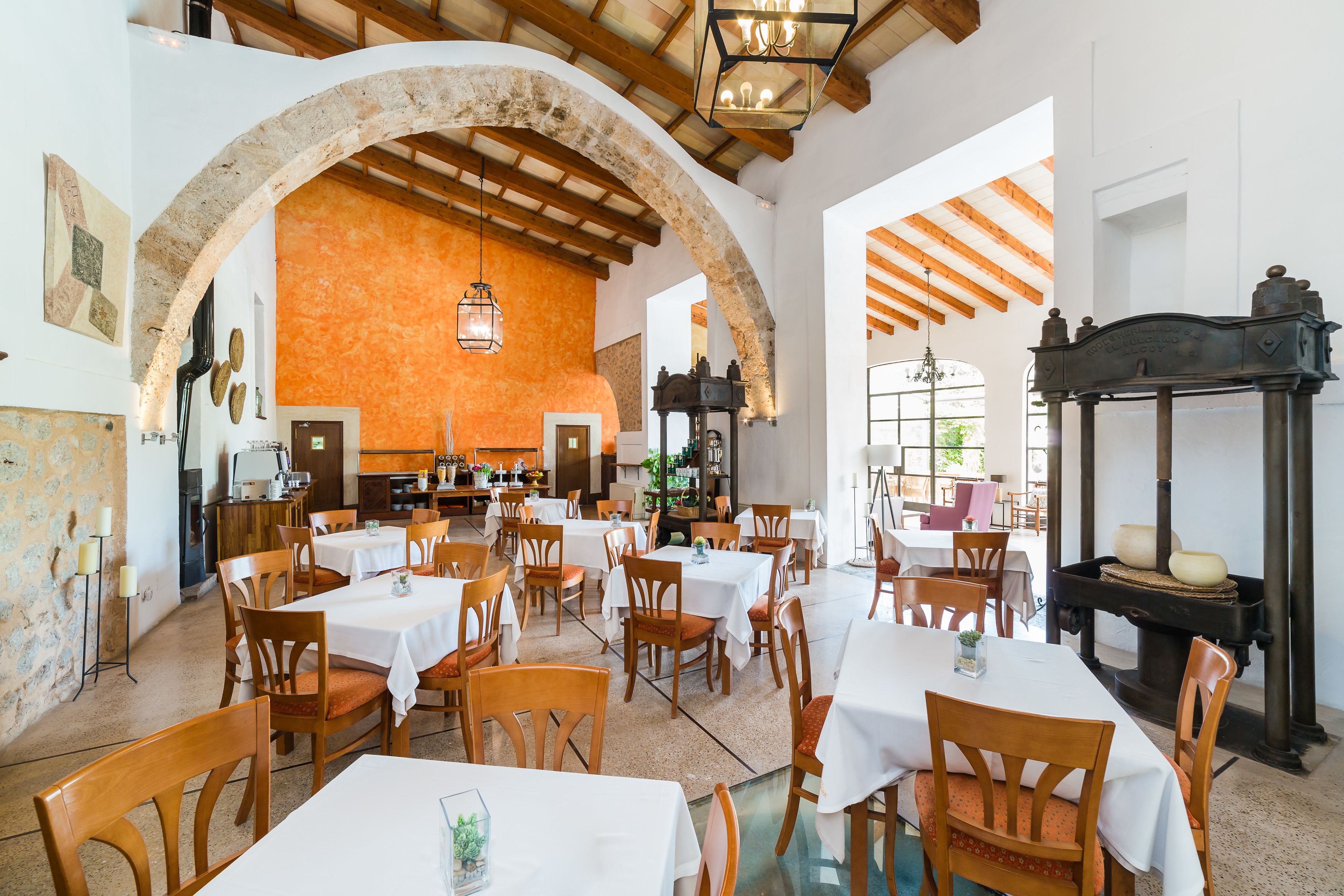 Photo - Hotel Ca'l Bisbe