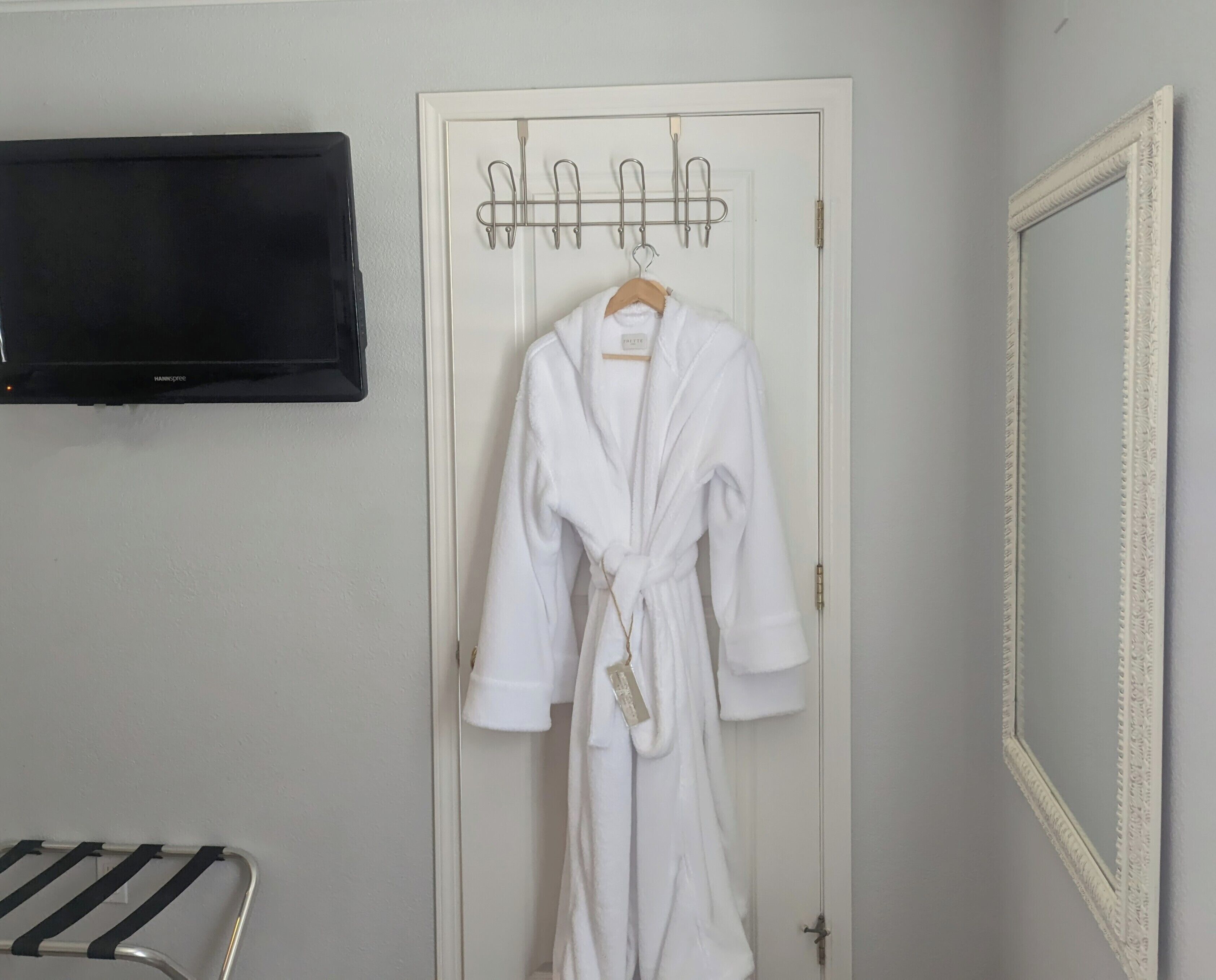 room (bonaire) | 1 bedroom, frette italian sheets, premium bedding, iron/ironing board