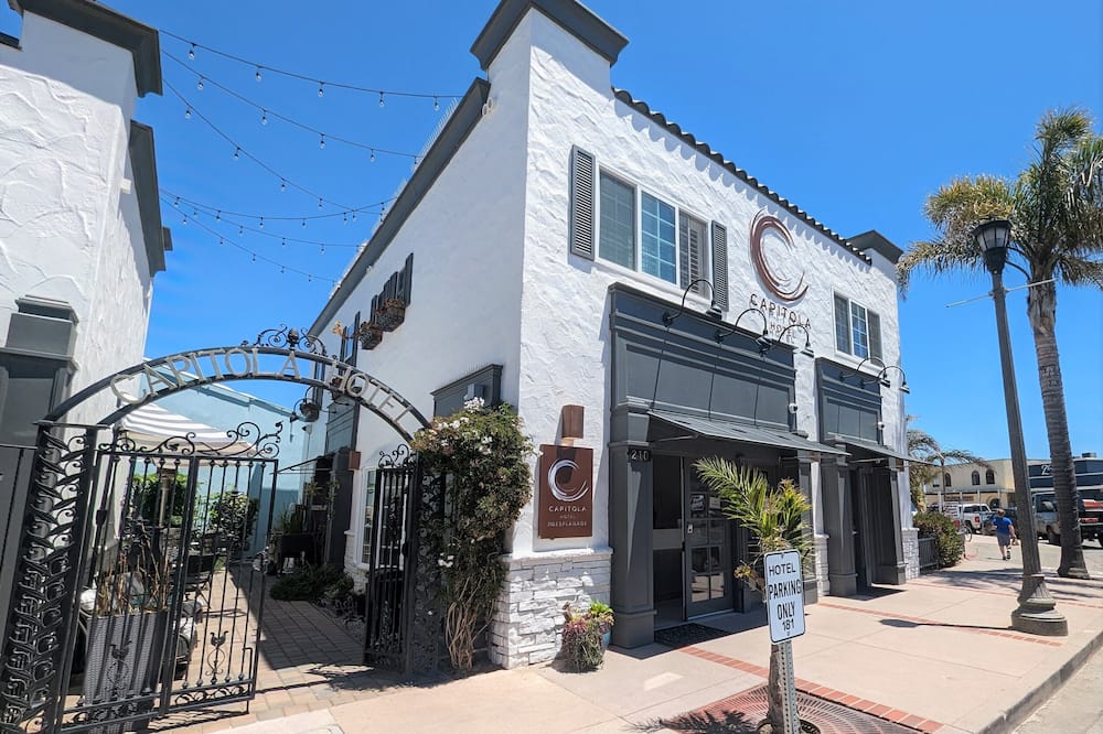 Capitola Hotel