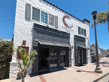 Capitola Hotel