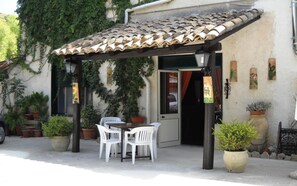 Exterior - La Regina di Adrano (Sambuca di Sicilia)