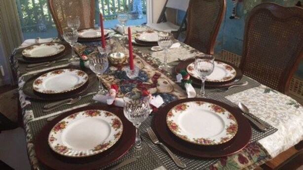 Dining - Her Castle Homestay B and B Inn (Cambria)