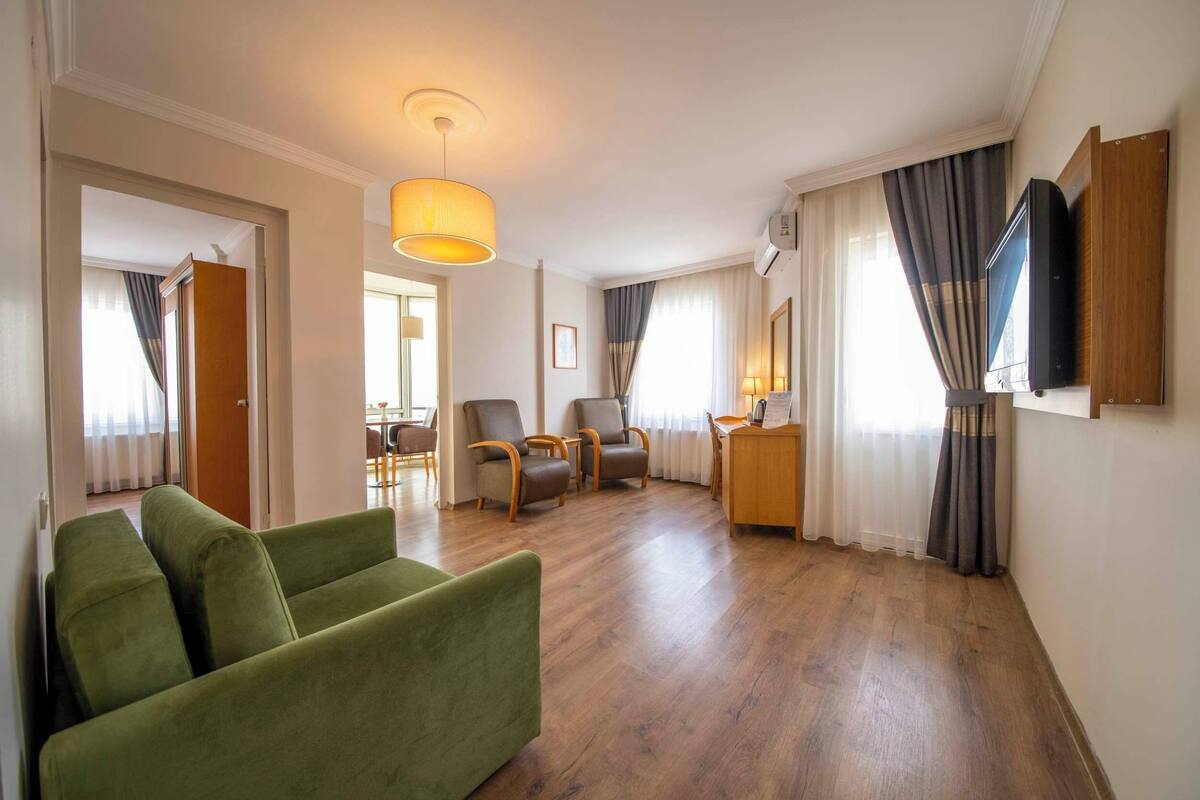 standard double or twin room, balcony | minibar, in-room safe, desk, free cots/infant beds