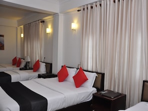 Family Room | Premium bedding, minibar, in-room safe, desk - Laa Adams (Hatton)