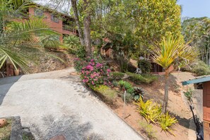 View from room - Wood House (Petrópolis)