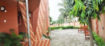 Chez Moi Apartments