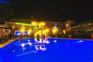 Pool - The Okaseni Lodge (Arusha)