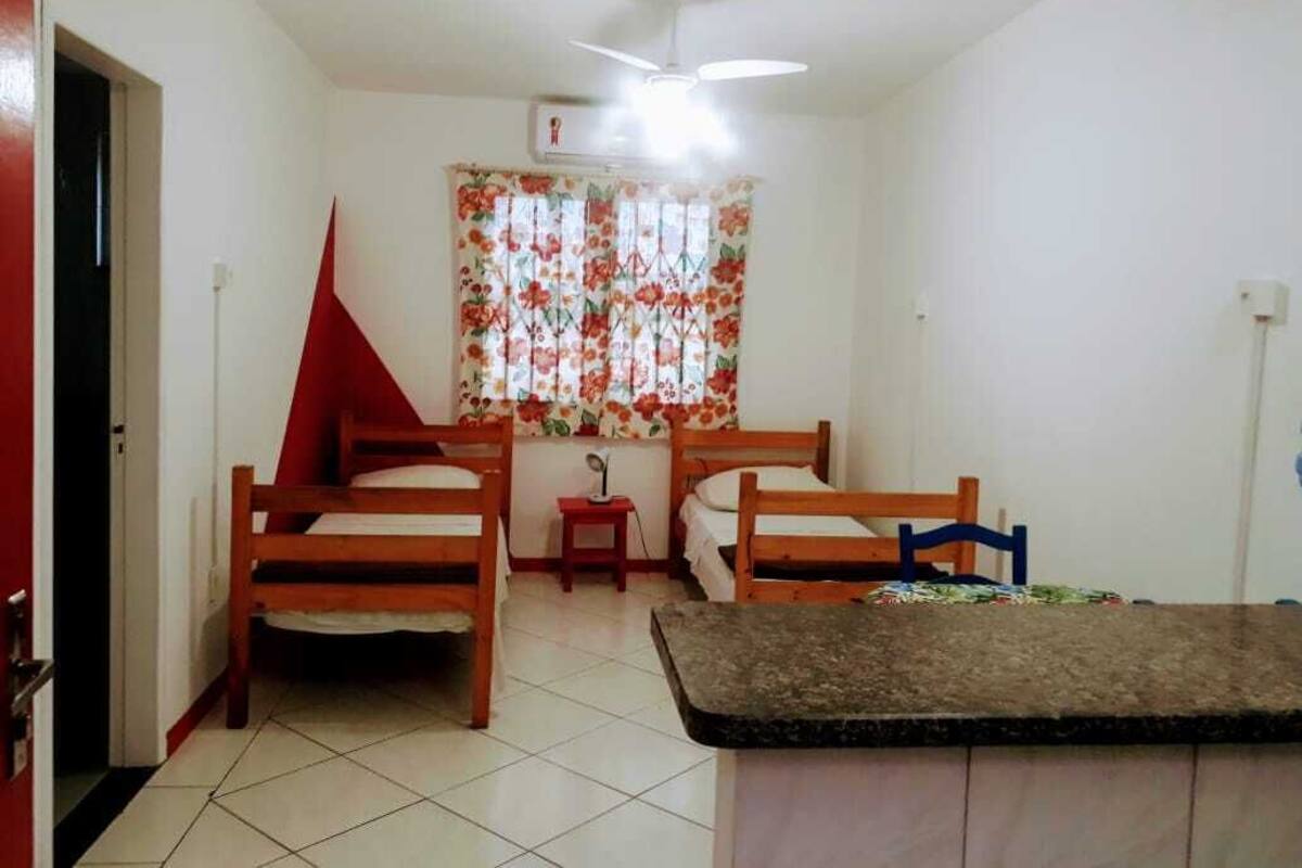 Basic Twin Room | Free WiFi, bed sheets