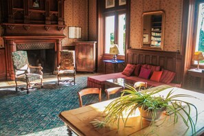 Living room - Château de Boisrenault (Buzancais)