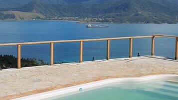 Piscina externa