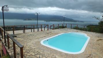 Piscina externa