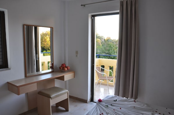 Studio | Een kluis op de kamer, verduisterende gordijnen, gratis babybedden