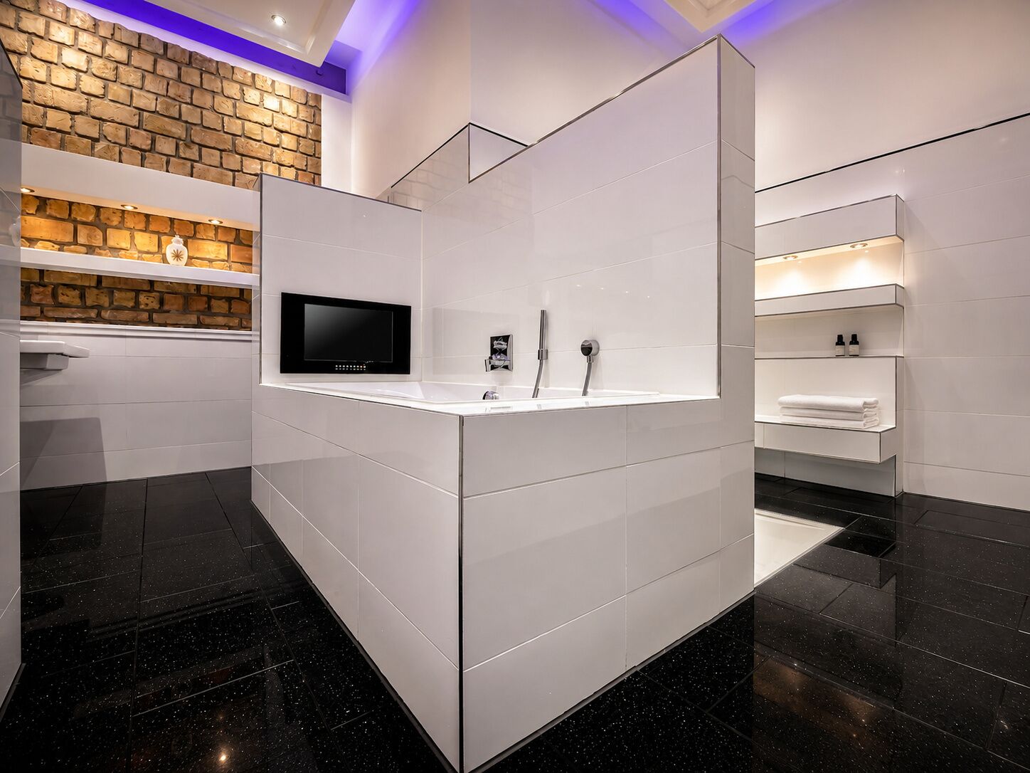 Bañera de hidromasaje privada