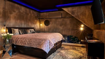 Superior Loft -Black Edition- 1 King-Bett, Balkon, Stadtblick | Roupas de cama premium, cofres nos quartos, individualmente decorados