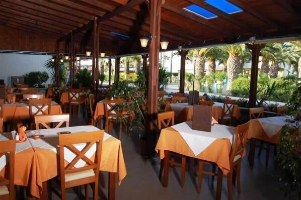 International cuisine - Oneiro Boutique Hotel (Kos)