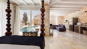 Villa, Poolside | Soundproofing, free WiFi