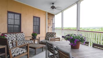 Apartment, 3 Schlafzimmer, 2 Bäder | Balkon